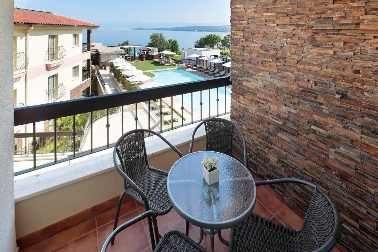 Blue Waves Resort Malinska Εξωτερικό φωτογραφία