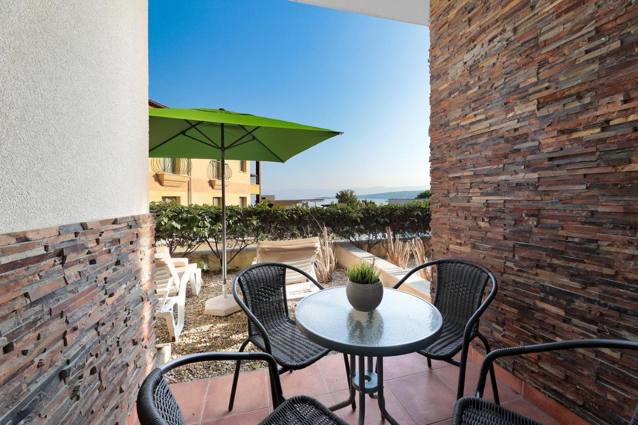 Blue Waves Resort Malinska Εξωτερικό φωτογραφία