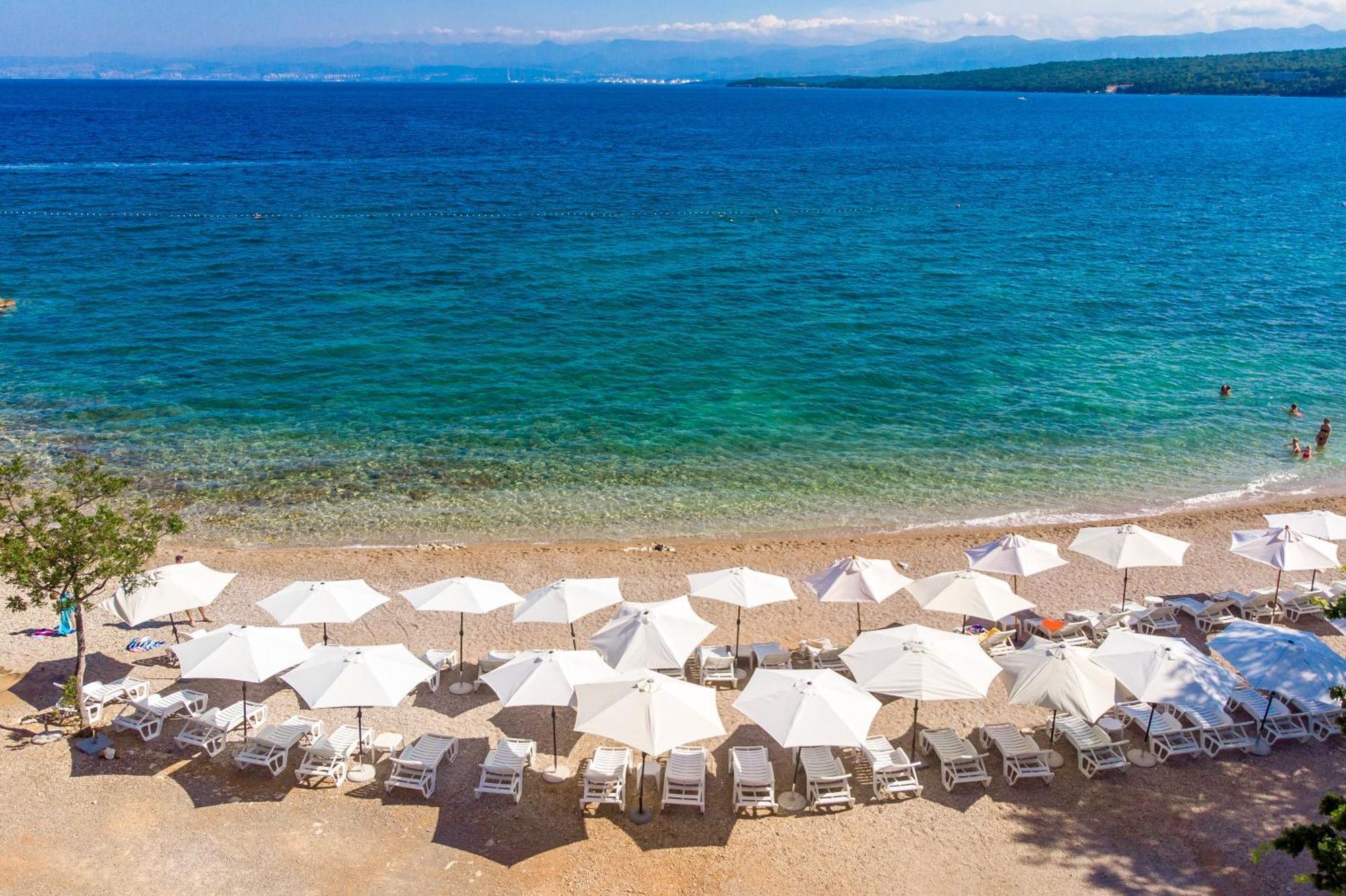 Blue Waves Resort Malinska Εξωτερικό φωτογραφία