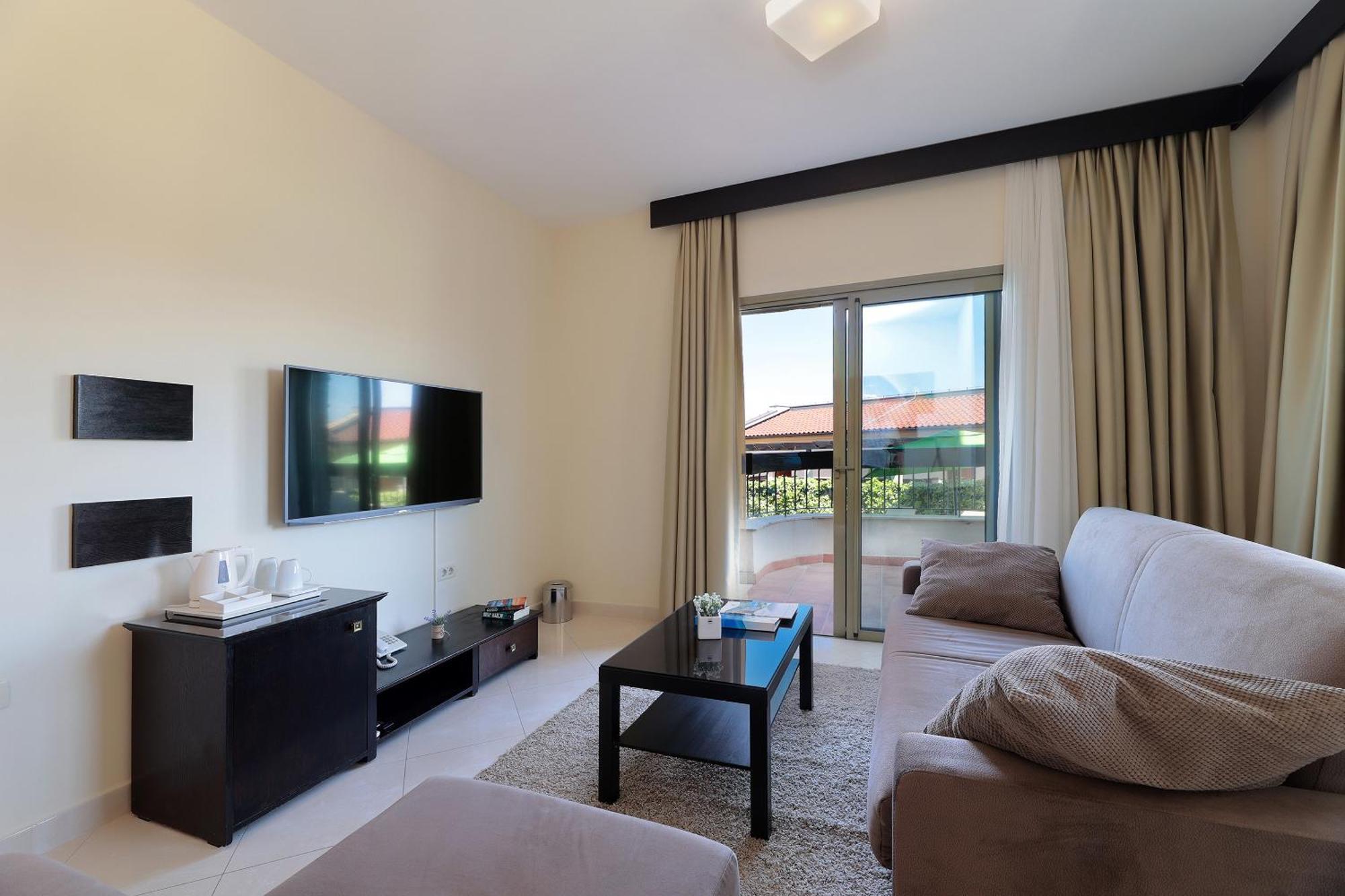 Blue Waves Resort Malinska Εξωτερικό φωτογραφία