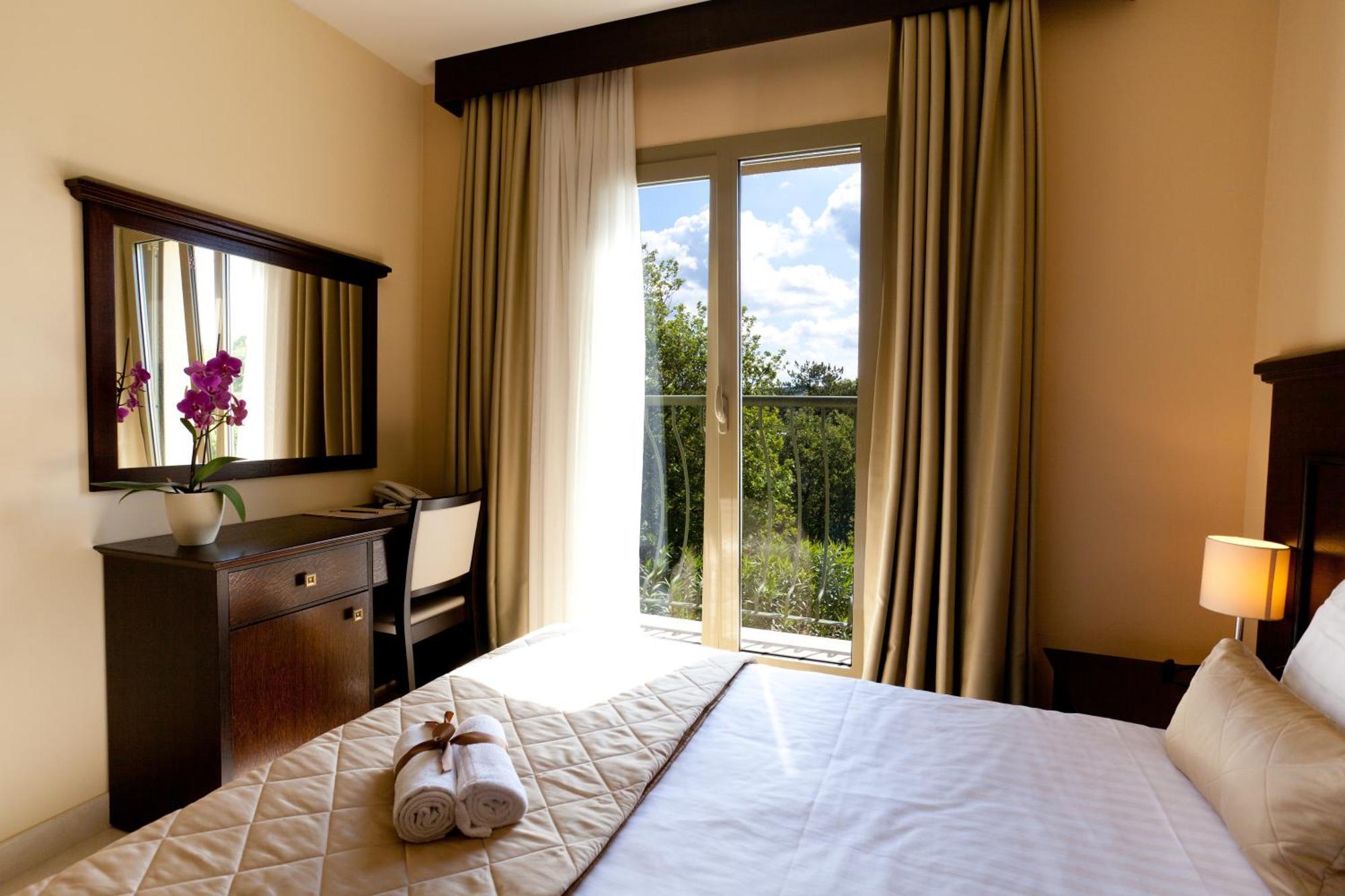 Blue Waves Resort Malinska Εξωτερικό φωτογραφία