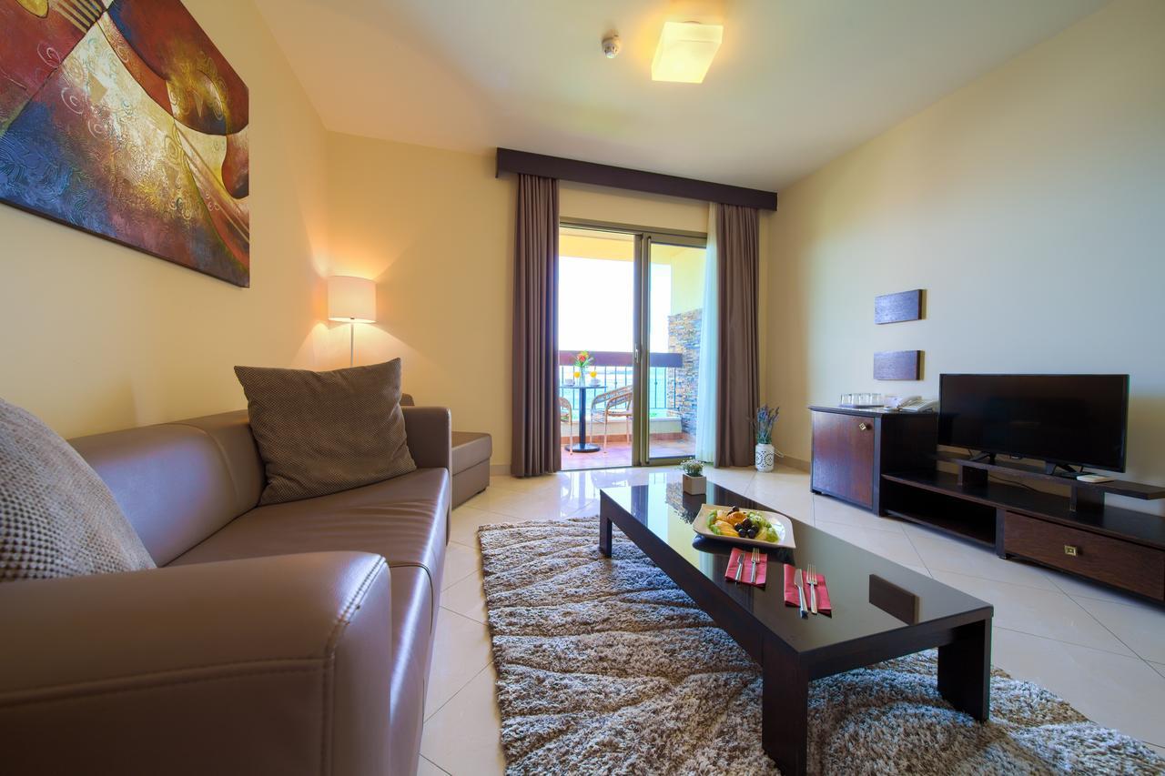 Blue Waves Resort Malinska Εξωτερικό φωτογραφία