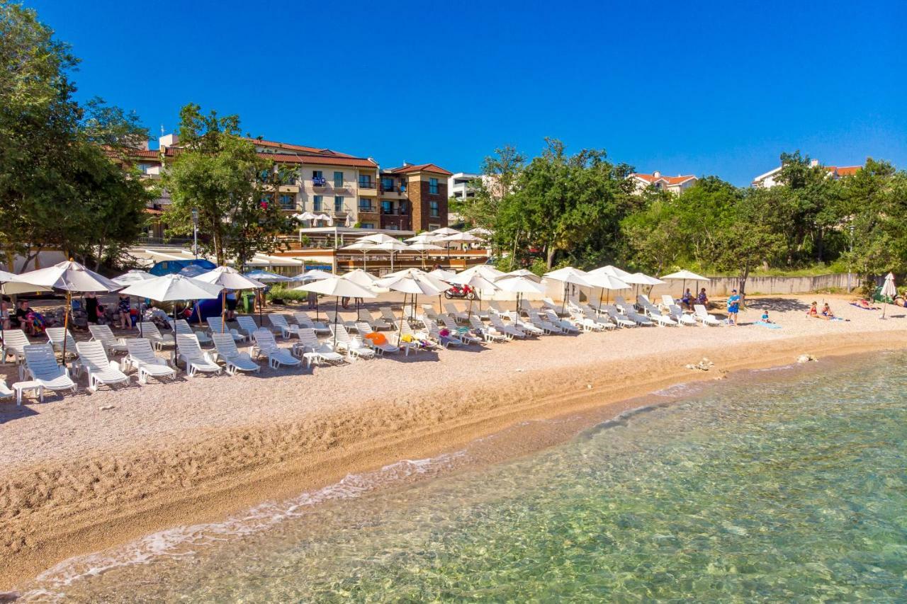 Blue Waves Resort Malinska Εξωτερικό φωτογραφία